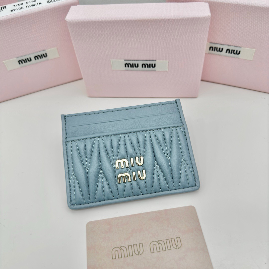 最高級MiuMiuスーパーコピー ミュウミュウカードケースコピー マテラッセレザー カードケース ライトブルー 5MC076_2DT7_F0637 レザー - 画像 (9)