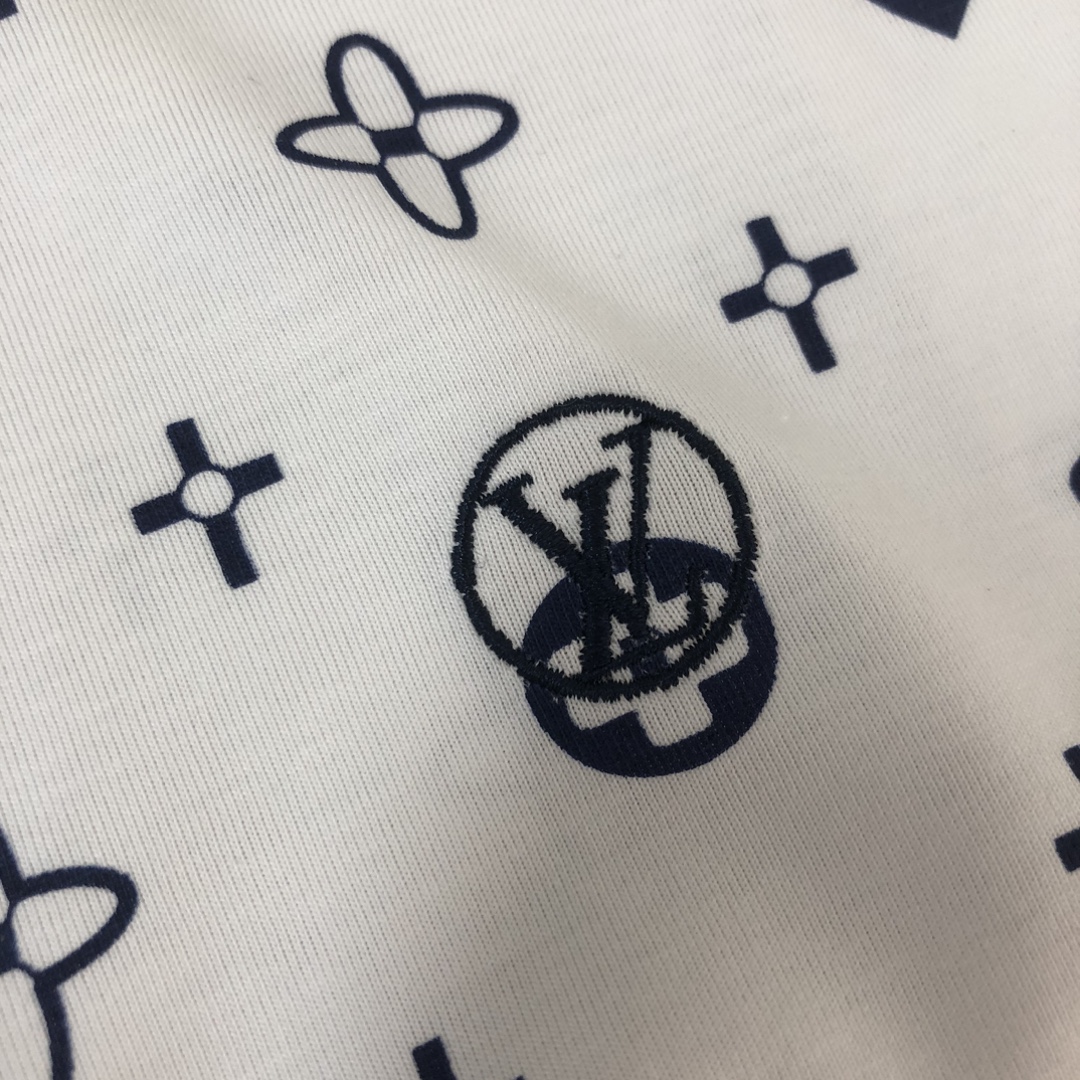 最高級ルイヴィトンスーパーコピー服 ルイヴィトンポロシャツコピー モノグラムポインテールショートスリーブコットンポロ ホワイト コットン100% 202405065 - 画像 (5)