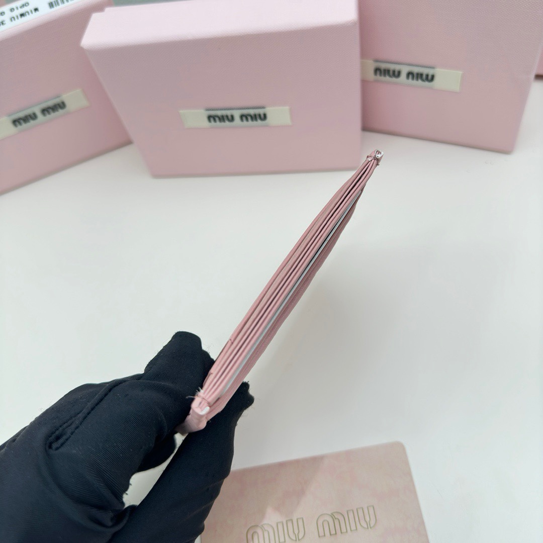 最高級MiuMiuスーパーコピー ミュウミュウカードケースコピー マテラッセレザー カードケース ピンク 5MC076_2FPP_F0E18 レザー - 画像 (7)