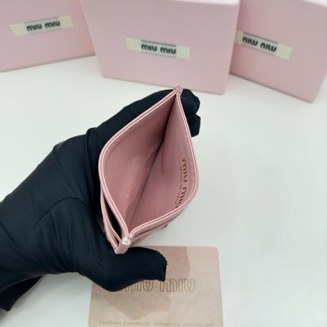 最高級MiuMiuスーパーコピー ミュウミュウカードケースコピー マテラッセレザー カードケース ピンク 5MC076_2FPP_F0E18 レザー - 画像 (4)