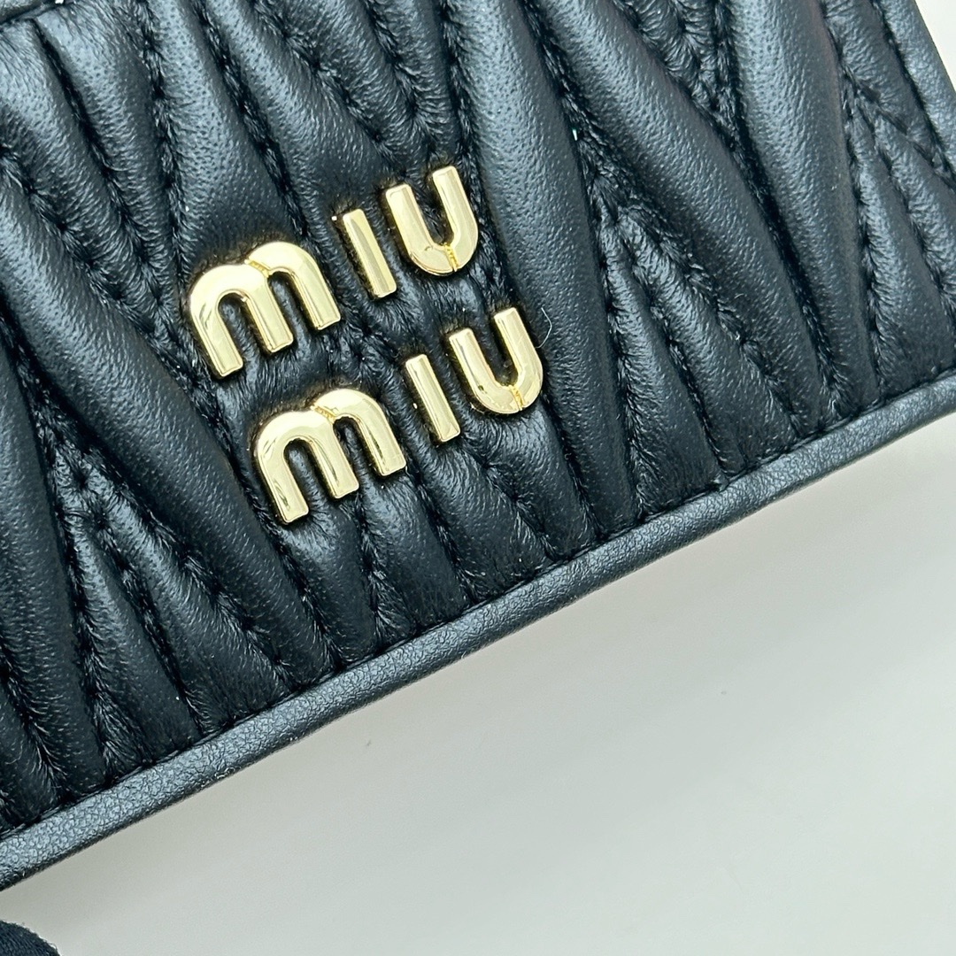 最高級MiuMiuスーパーコピー ミュウミュウカードケースコピー マテラッセレザー カードケース ブラック 5MC076_2FPP_F0002 レザー - 画像 (6)