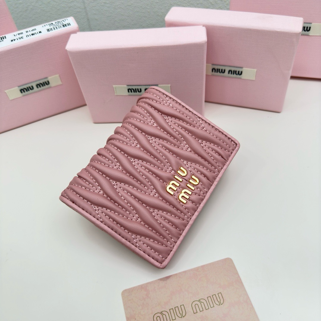 最高級MiuMiuスーパーコピー ミュウミュウカードケースコピー マテラッセレザー カードケース ピンク 5MC103_2DT7_F0637 レザー - 画像 (9)
