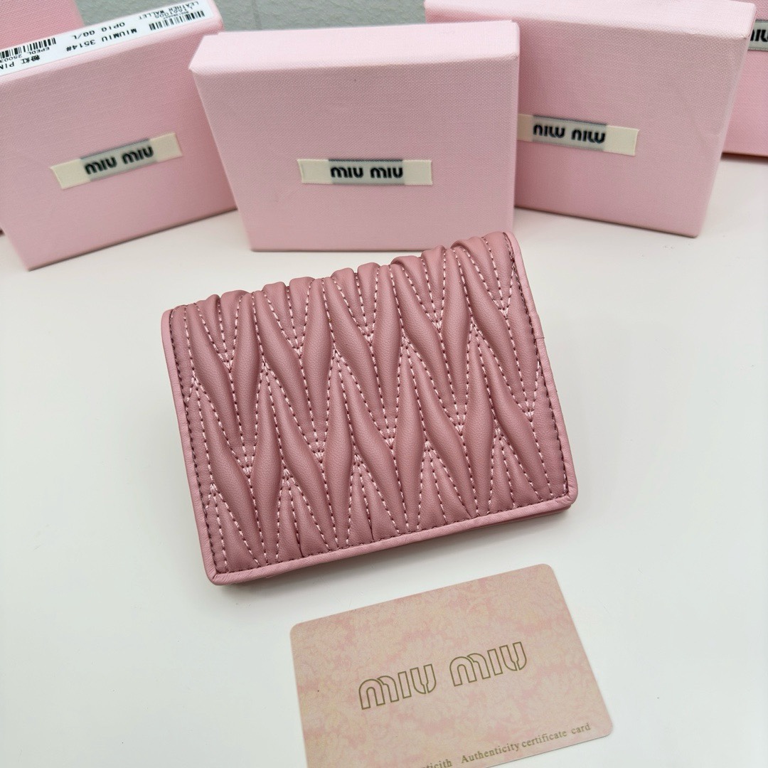 最高級MiuMiuスーパーコピー ミュウミュウカードケースコピー マテラッセレザー カードケース ピンク 5MC103_2DT7_F0637 レザー - 画像 (8)