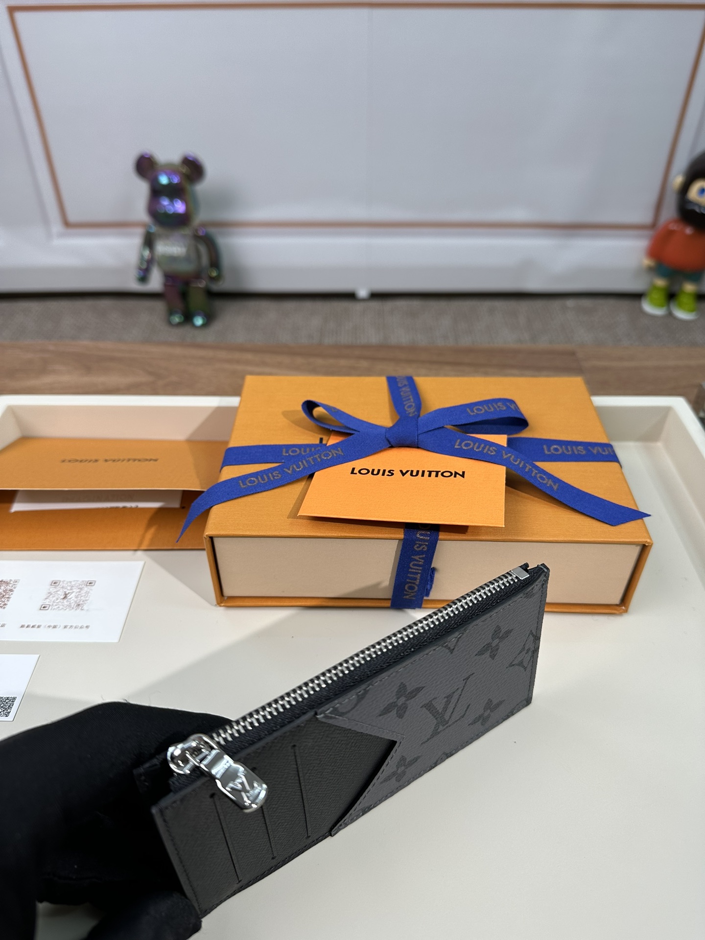 最高級ルイヴィトンスーパーコピー ルイヴィトンカードケースコピー コインカード・ホルダー ブラック M69533 モノグラム・エクリプス キャンバス - 画像 (7)