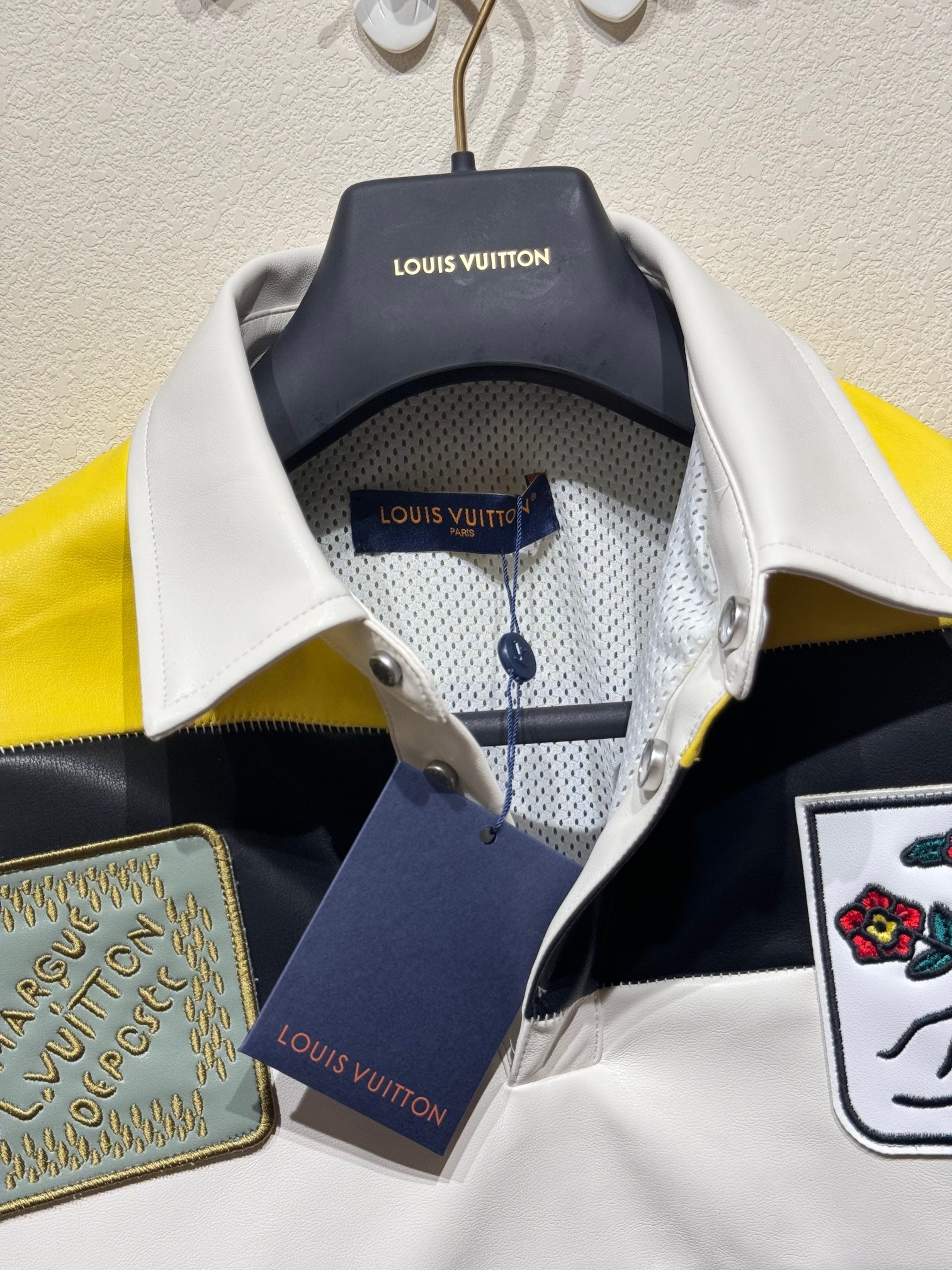 最高級ルイヴィトンスーパーコピー服 ルイヴィトンポロシャツコピー ロングスリーブレザーインターシャラグビーポロ 羊革 100% 202405070 - 画像 (5)