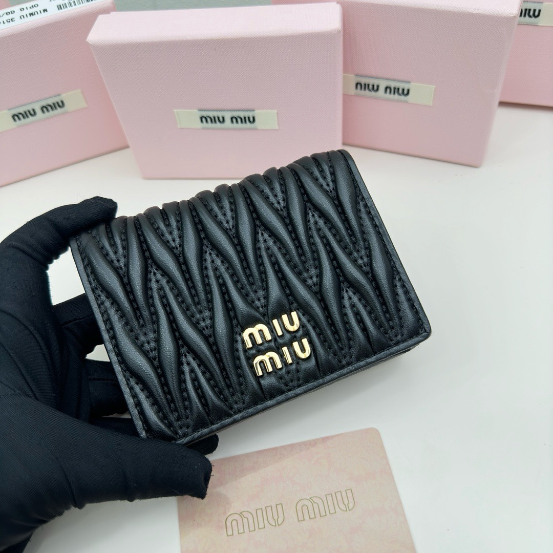 最高級MiuMiuスーパーコピー ミュウミュウカードケースコピー マテラッセレザー カードケース ブラック 5MC103_2FPP_F0002 レザー - 画像 (7)