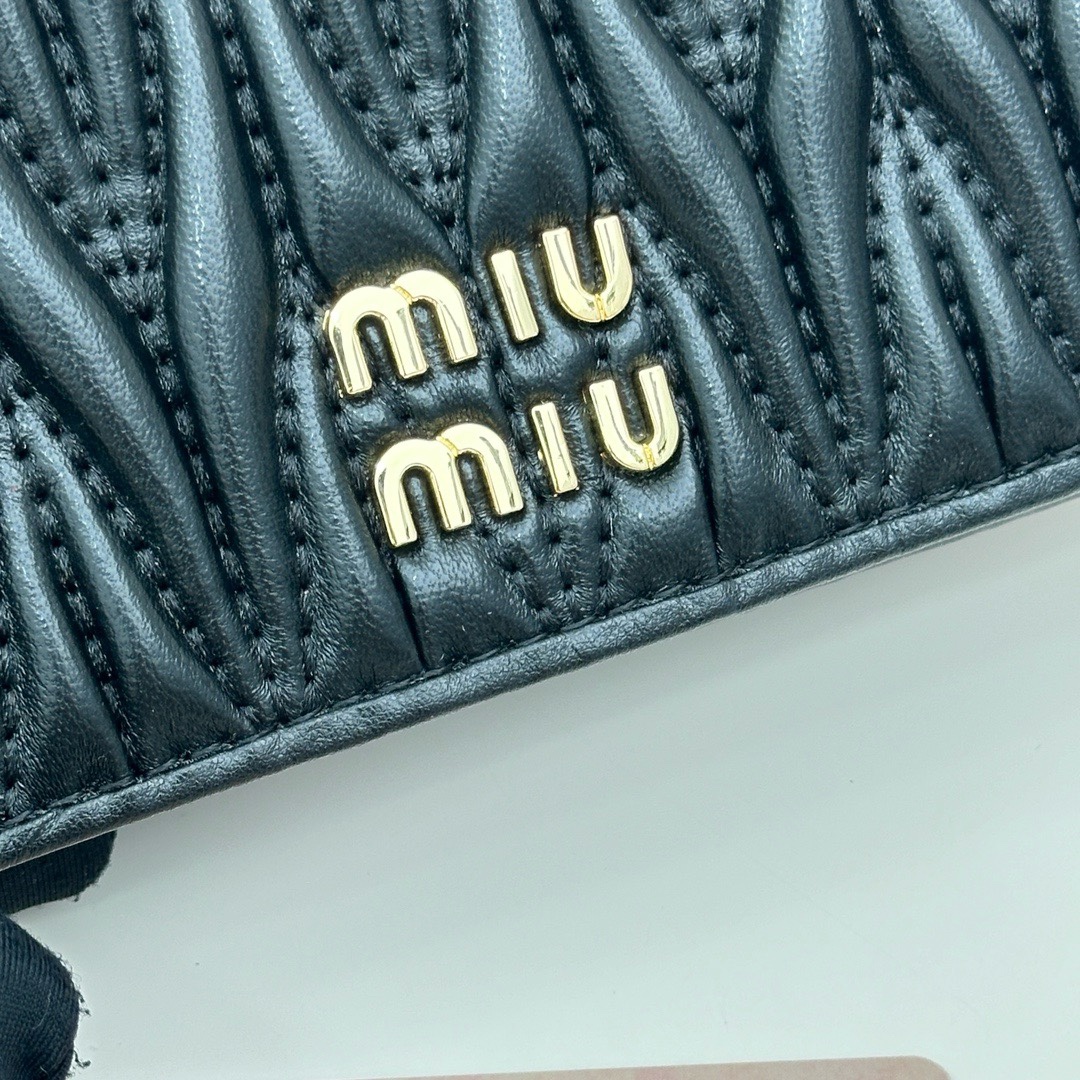 最高級MiuMiuスーパーコピー ミュウミュウカードケースコピー マテラッセレザー カードケース ブラック 5MC103_2FPP_F0002 レザー - 画像 (6)