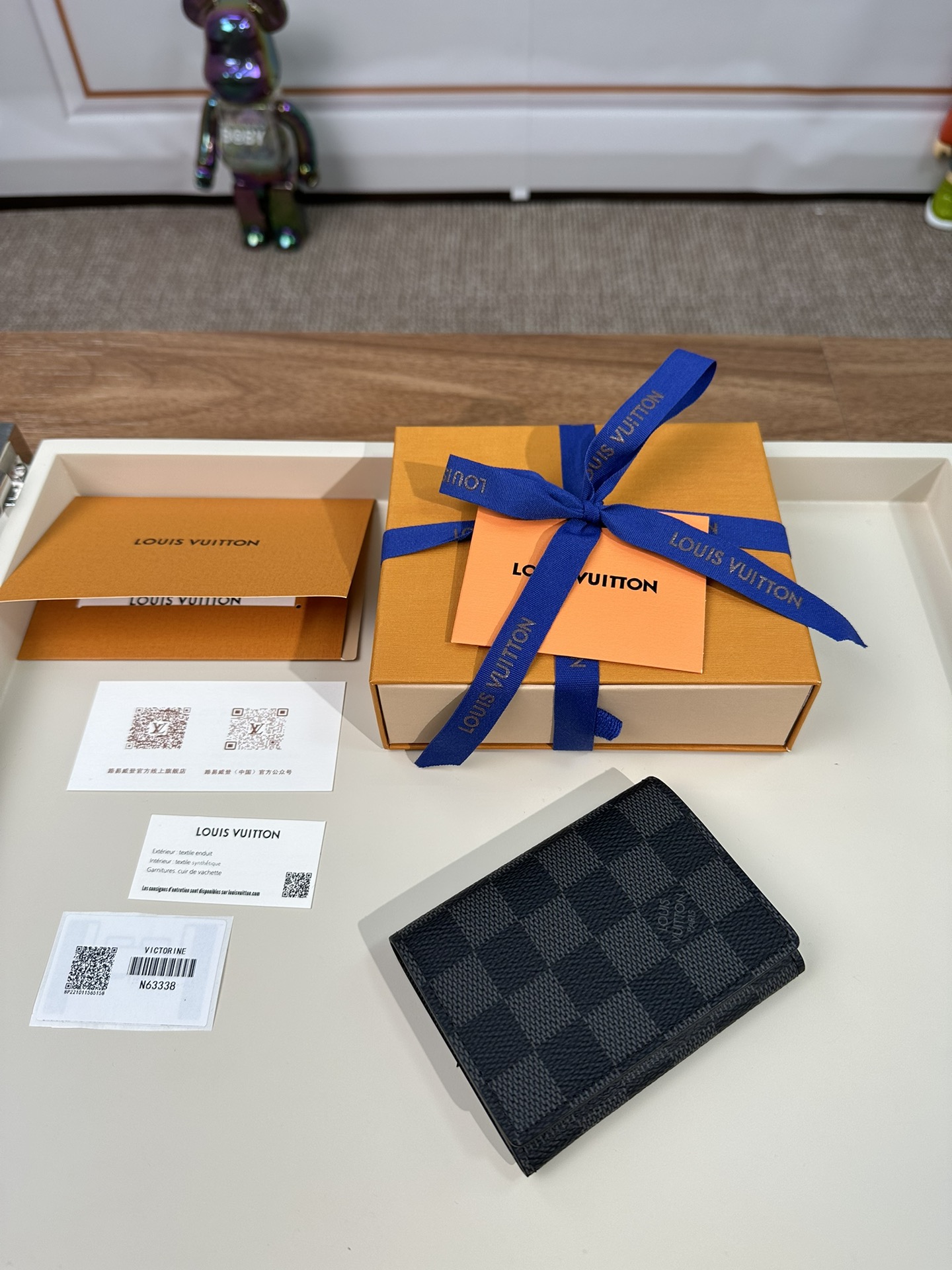 最高級ルイヴィトンスーパーコピー ルイヴィトンカードケースコピー カードケース アンヴェロップ・カルト ドゥ ヴィジット ブラック N63338 ダミエ・グラフィット キャンバス - 画像 (9)