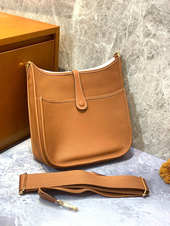 最高級HERMESスーパーコピー エルメスエヴリン29/PMコピー エヴリン3 29/PM トフィ トリヨン ゴールド金具 新品 2024W1077 - 画像 (8)