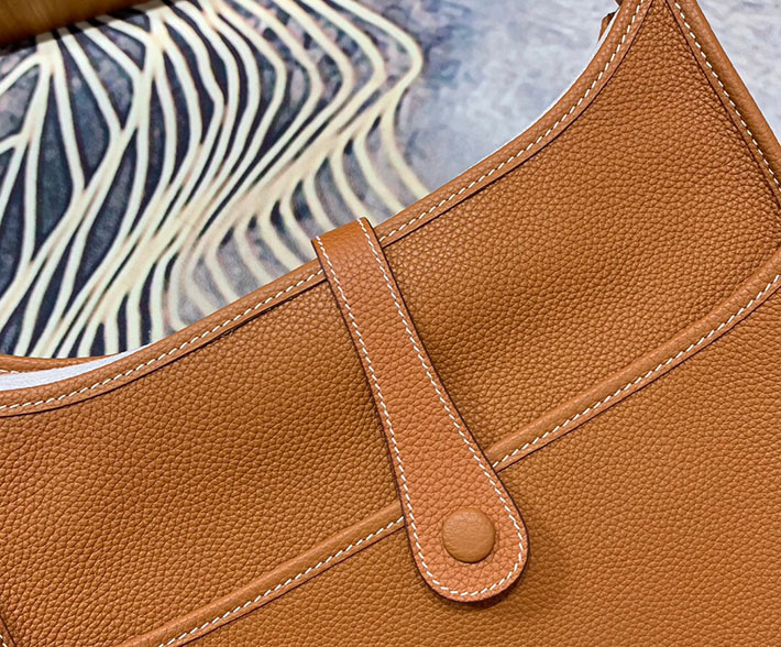 最高級HERMESスーパーコピー エルメスエヴリン29/PMコピー エヴリン3 29/PM トフィ トリヨン ゴールド金具 新品 2024W1077 - 画像 (6)