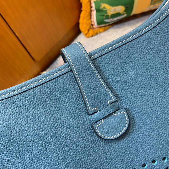 最高級HERMESスーパーコピー エルメスエヴリン29/PMコピー エヴリン3 29/PM ブルージーン トリヨン ゴールド金具 新品 2024W1079 - 画像 (4)