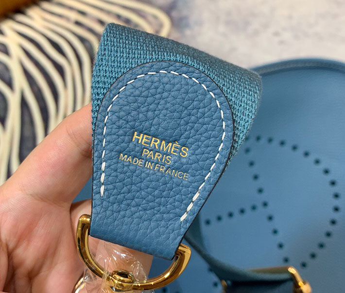 最高級HERMESスーパーコピー エルメスエヴリン29/PMコピー エヴリン3 29/PM ブルージーン トリヨン ゴールド金具 新品 2024W1079 - 画像 (2)