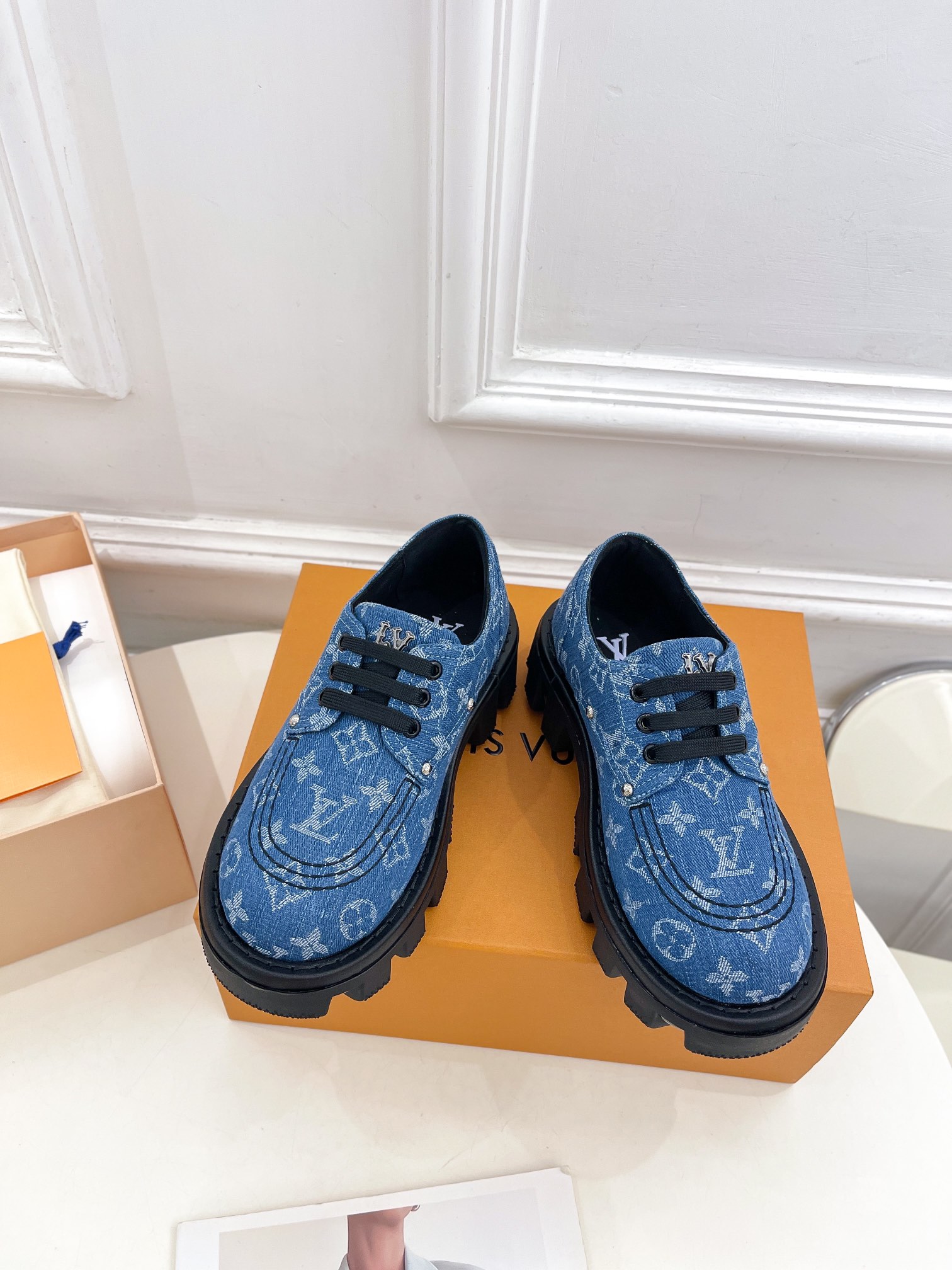 ルイヴィトンスニーカーコピー