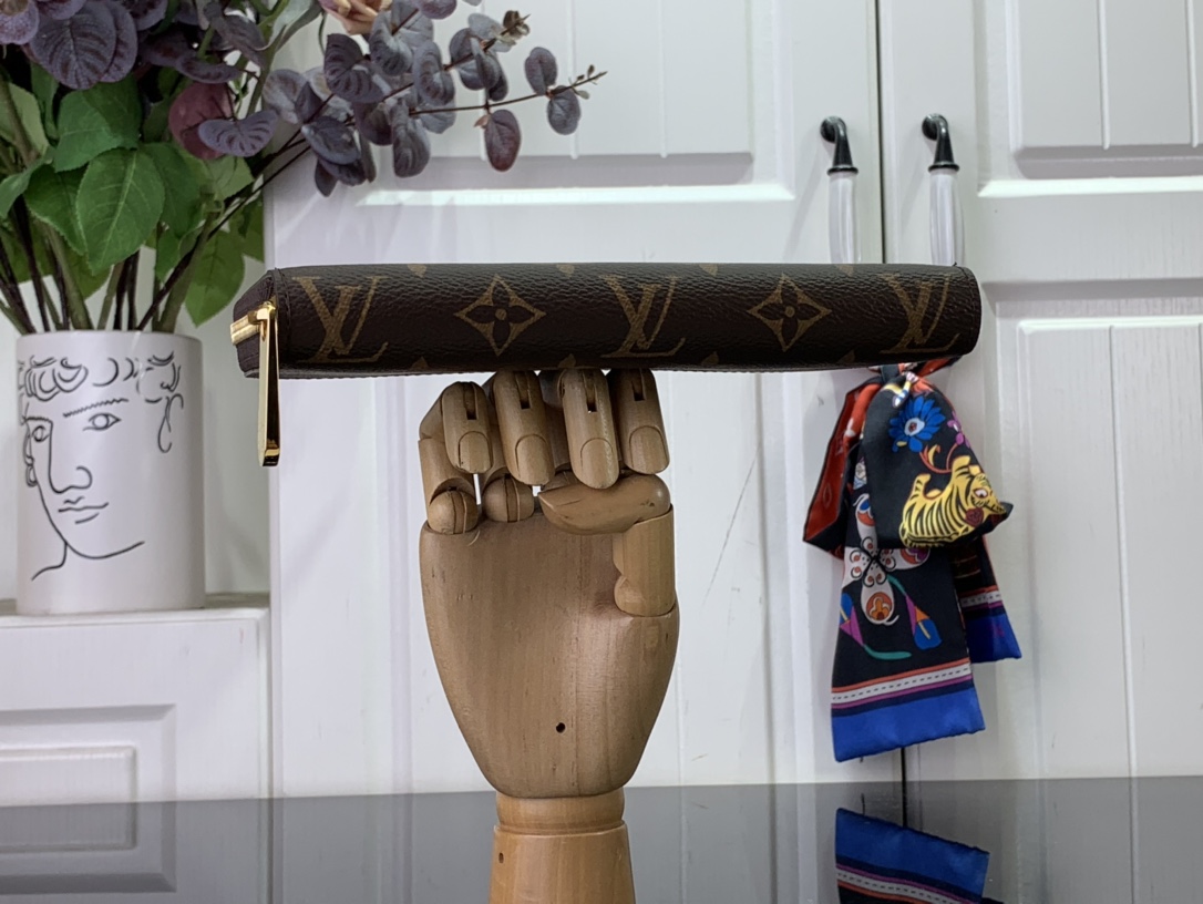 最高級ルイヴィトンスーパーコピー ルイヴィトン財布コピー ジッピー・ウォレット ブルー M42616 モノグラム・キャンバス ゴールド金具 - 画像 (7)