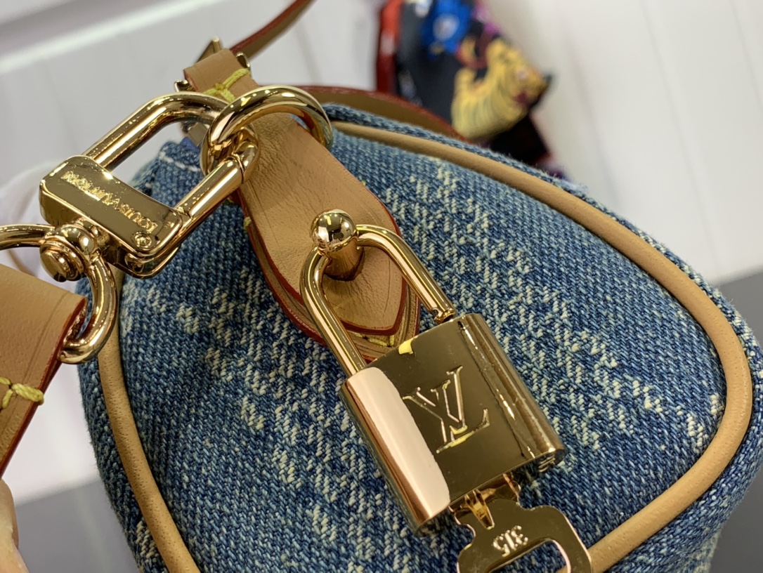 最高級ルイヴィトンスーパーコピー ルイヴィトン デニムバッグ コピー スピーディ・バンドリエール ブルーデニム N40682 モノグラム・デニム キャンバス ゴールド金具 - 画像 (5)