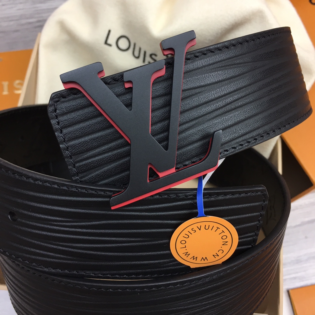 最高級ルイヴィトンスーパーコピー ルイヴィトンベルトコピー ベルト・LV イニシャル 40MM リバーシブル ブラック M8609U エピ ブラック金具 - 画像 (9)