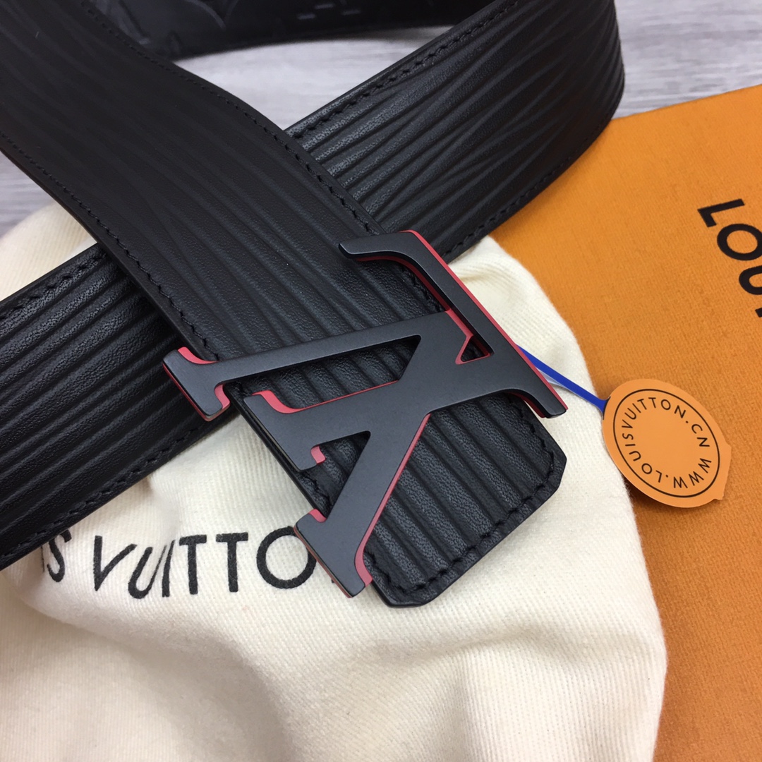 最高級ルイヴィトンスーパーコピー ルイヴィトンベルトコピー ベルト・LV イニシャル 40MM リバーシブル ブラック M8609U エピ ブラック金具 - 画像 (3)