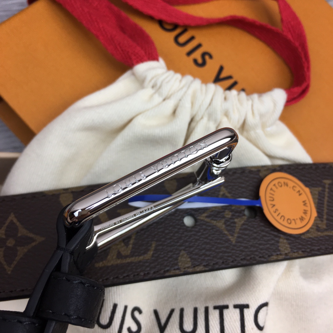 最高級ルイヴィトンスーパーコピー ルイヴィトンベルトコピー ベルト・LV ピラミッド 40MM ダークブラウン M0422U モノグラム・キャンバス シルバー金具 - 画像 (6)