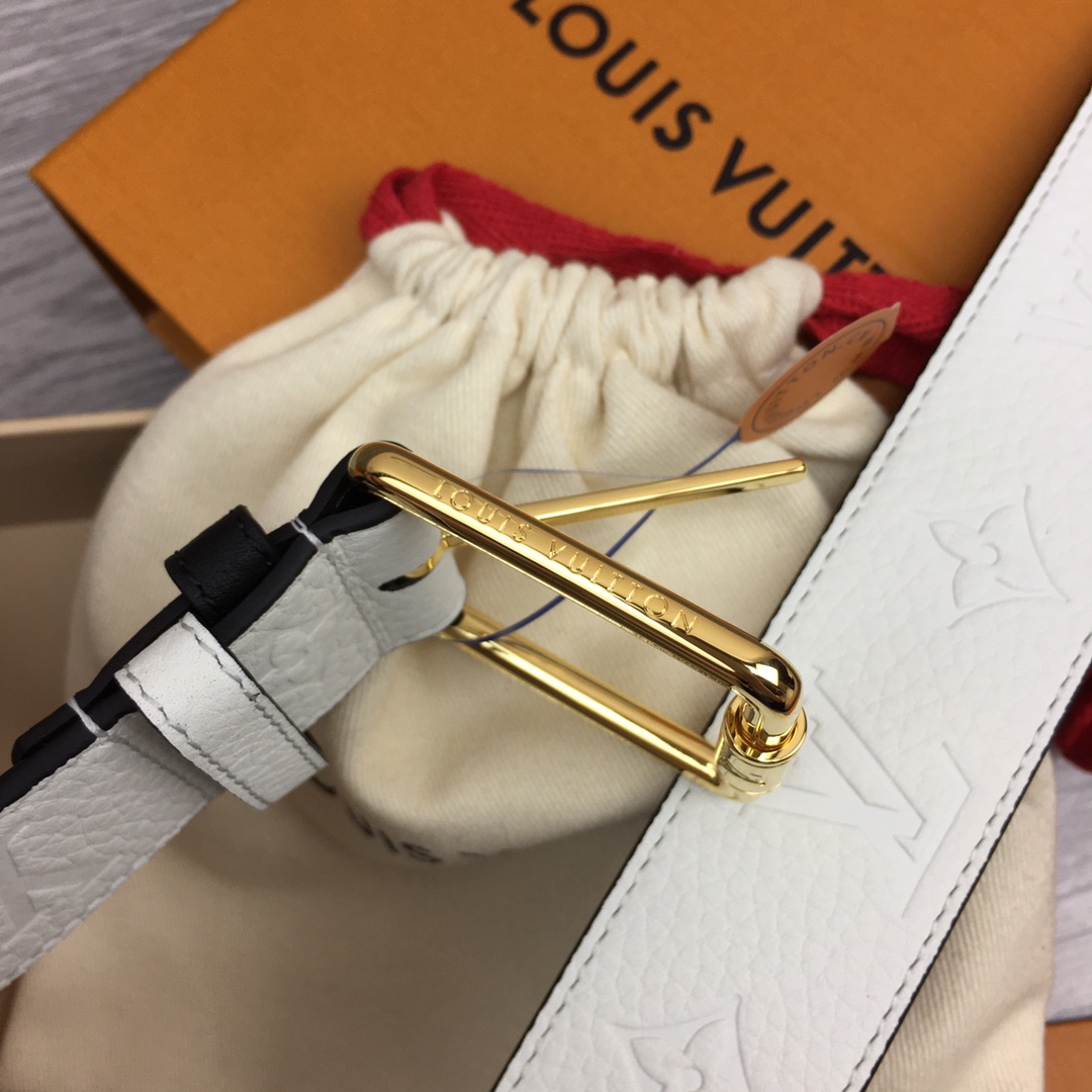 最高級ルイヴィトンスーパーコピー ルイヴィトンベルトコピー ベルト・LV シャドウ 40MMリバーシブル ブラック M8565V モノグラム・エクリプス キャンバス ゴールド金具 - 画像 (7)