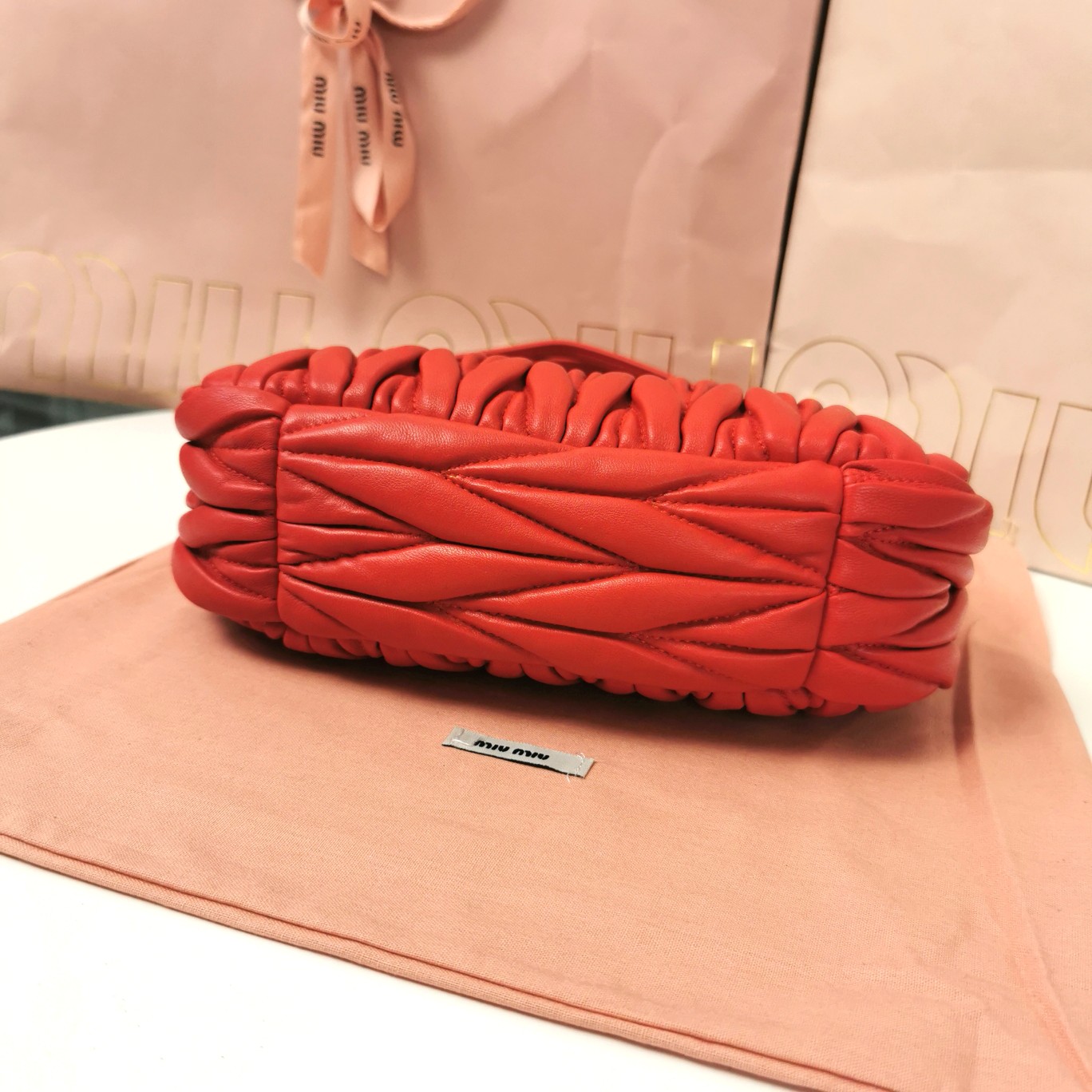最高級MiuMiuスーパーコピー ミュウミュウバッグコピー ワンダー マテラッセレザー ホーボーバッグ オレンジ 5BC125_N88_F0049_V_OOY レザー ゴールド金具 - 画像 (7)