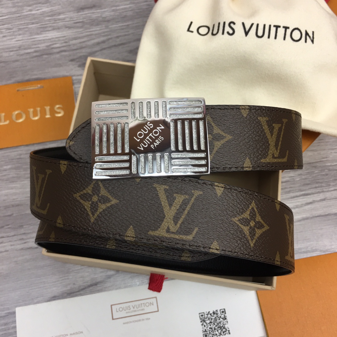最高級ルイヴィトンスーパーコピー ルイヴィトンベルトコピー ベルト・LV イニシャル 35MM リバーシブル M8362Q モノグラム / ブラック キャンバス ゴールド金具 202404549 - 画像 (2)