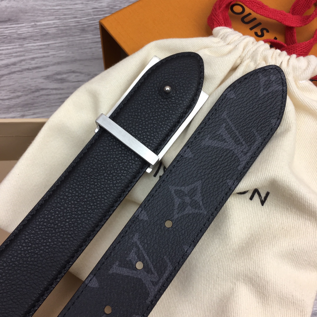 最高級ルイヴィトンスーパーコピー ルイヴィトンベルトコピー ベルト・LV イニシャル 35MM リバーシブル M8362Q ブラック キャンバス シルバー金具 202404550 - 画像 (6)