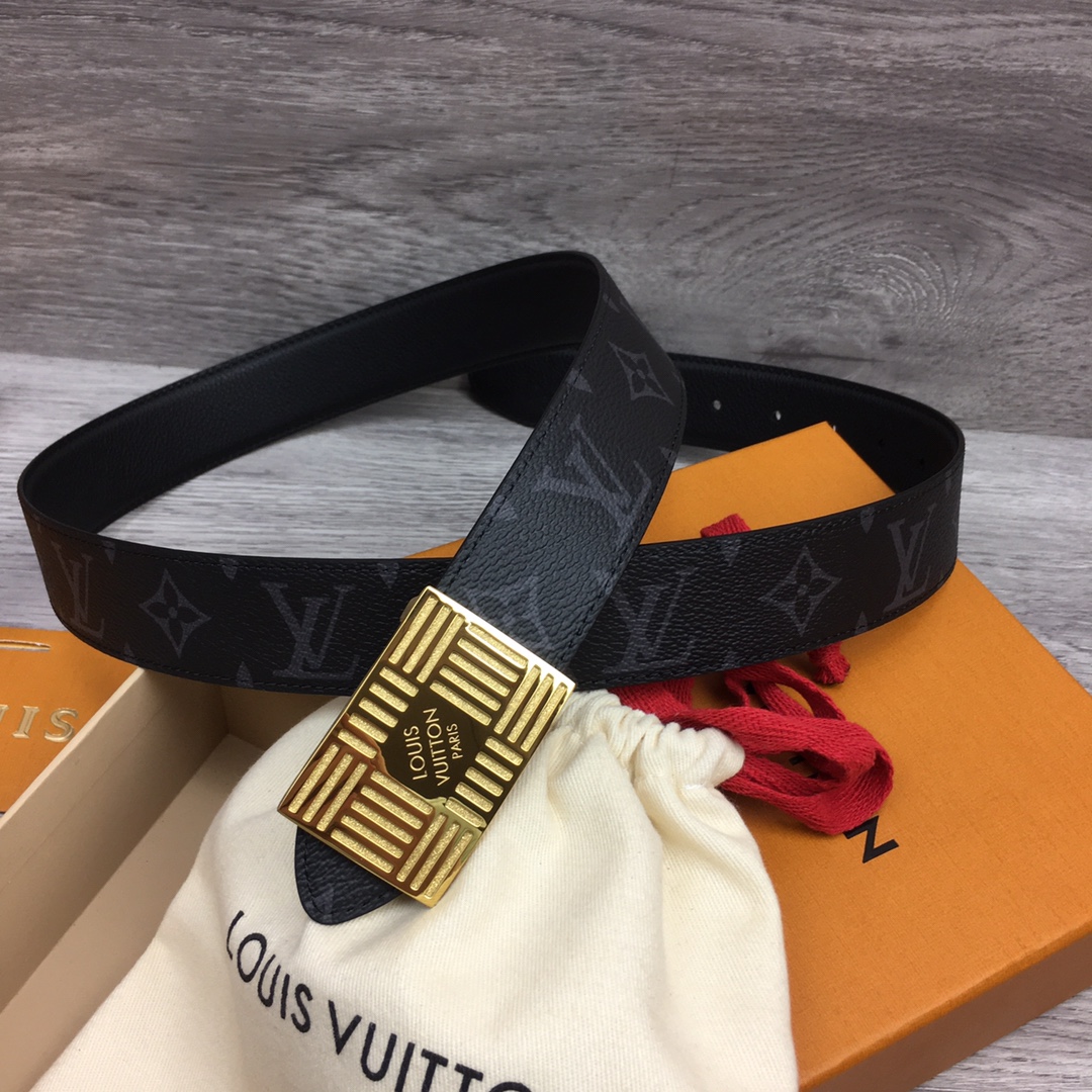 最高級ルイヴィトンスーパーコピー ルイヴィトンベルトコピー ベルト・LV イニシャル 35MM リバーシブル M8362Q ブラック キャンバス シルバー金具 202404550 - 画像 (5)