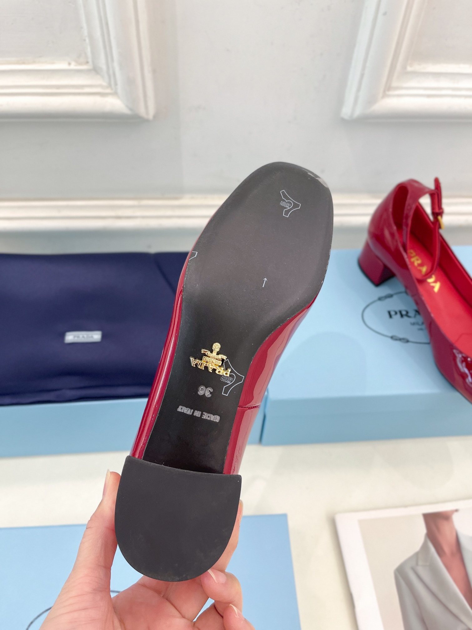 最高級プラダスーパーコピー靴 プラダパンプスコピー ナッパレザー メリージェーンパンプス レッド【新品】1I568N_038_F068Z_F_035 - 画像 (2)
