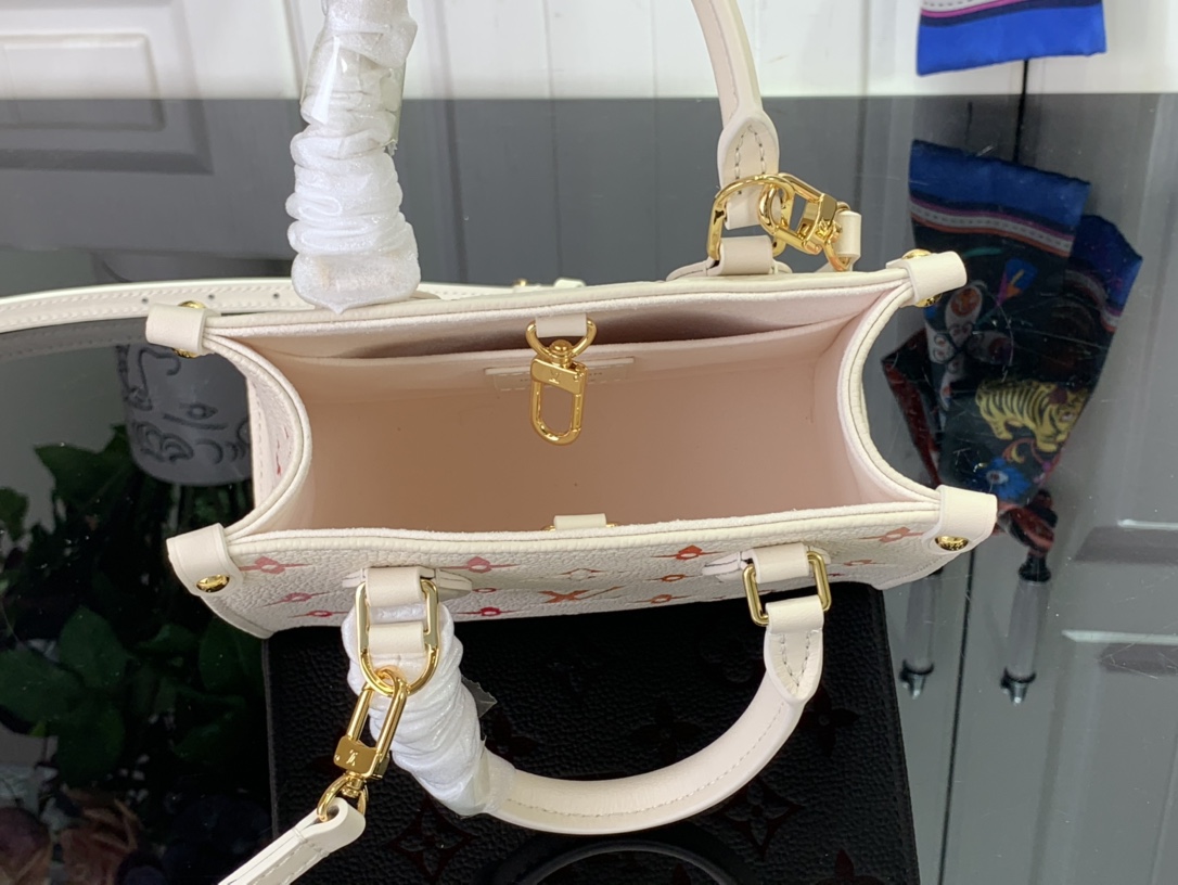 最高級ルイヴィトンスーパーコピー ルイヴィトン ハンドバッグ コピー オンザゴー BB サンライズ・アクワレル M47115 モノグラム・アンプラント レザー ゴールド金具 - 画像 (3)
