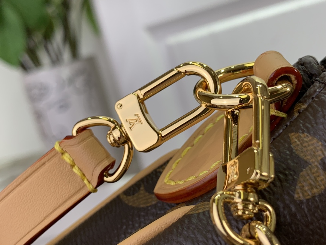 最高級ルイヴィトンスーパーコピー ルイヴィトン モノグラムバッグ コピー Liv pochette ダークブラウン M83008 モノグラム・キャンバス ゴールド金具 - 画像 (4)