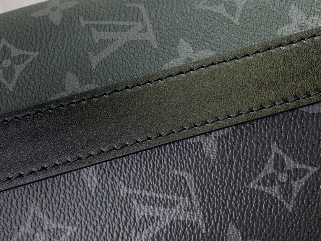 最高級ルイヴィトンスーパーコピー ルイヴィトン メンズバッグ コピー Week-End Tote keepall ブラック M45734 モノグラム・エクリプス キャンバス シルバー金具 - 画像 (2)