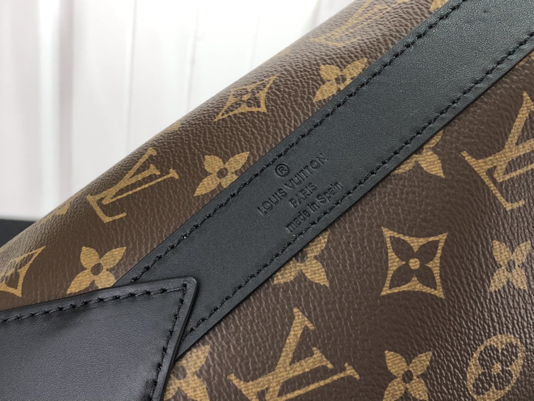 最高級ルイヴィトンスーパーコピー ルイヴィトン ハンドバッグ コピー ウィークエンド・トート NM ダークブラウン M45734 モノグラム・マカサー キャンバス ブラック金具 - 画像 (6)