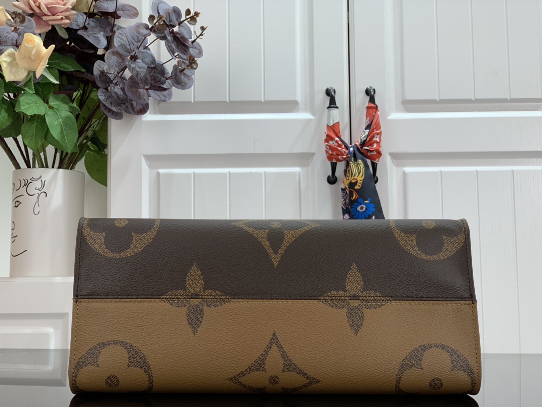 最高級ルイヴィトンスーパーコピー ルイヴィトン ハンドバッグ コピー オンザゴー MM ダークブラウン M45321 モノグラム・キャンバス ゴールド金具 - 画像 (7)