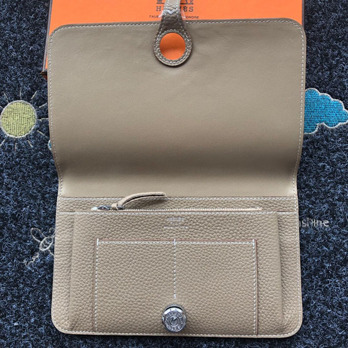最高級HERMESスーパーコピー財布 エルメスドゴンコピー ドゴンGM トゥルティエールグレー トゴ シルバー金具【新品】2024W1303 - 画像 (6)