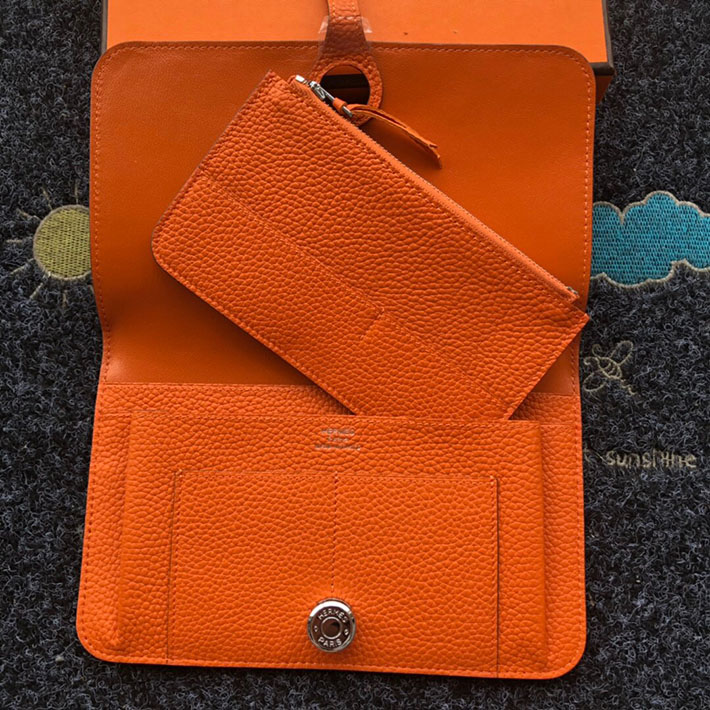 最高級HERMESスーパーコピー財布 エルメスドゴンコピー ドゴンGM オレンジ トゴ シルバー金具【新品】2024W1304 - 画像 (5)