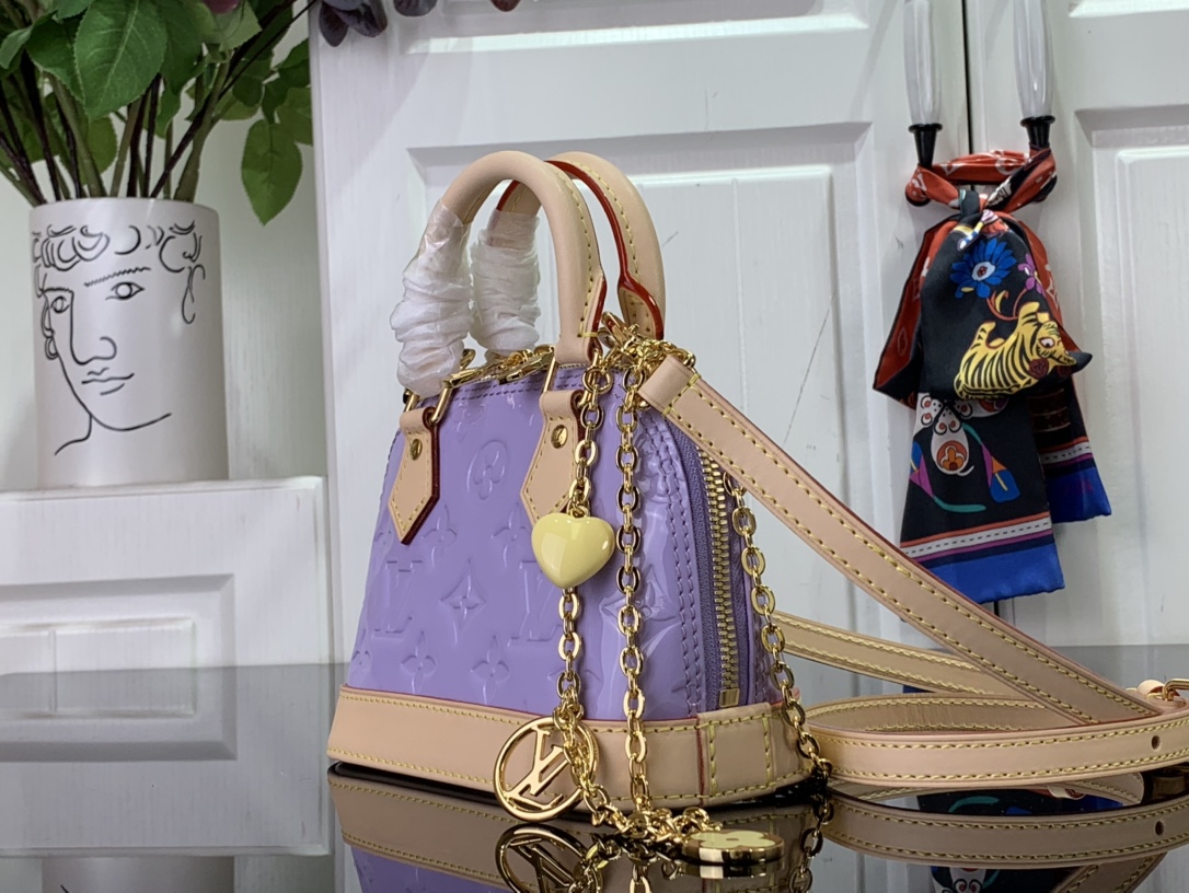 最高級ルイヴィトンスーパーコピー ルイヴィトン ヴェルニバッグ コピー LV リミックス ナノ・アルマ グロッシー ライラック M82974 モノグラム・ヴェルニ ゴールド金具 - 画像 (9)