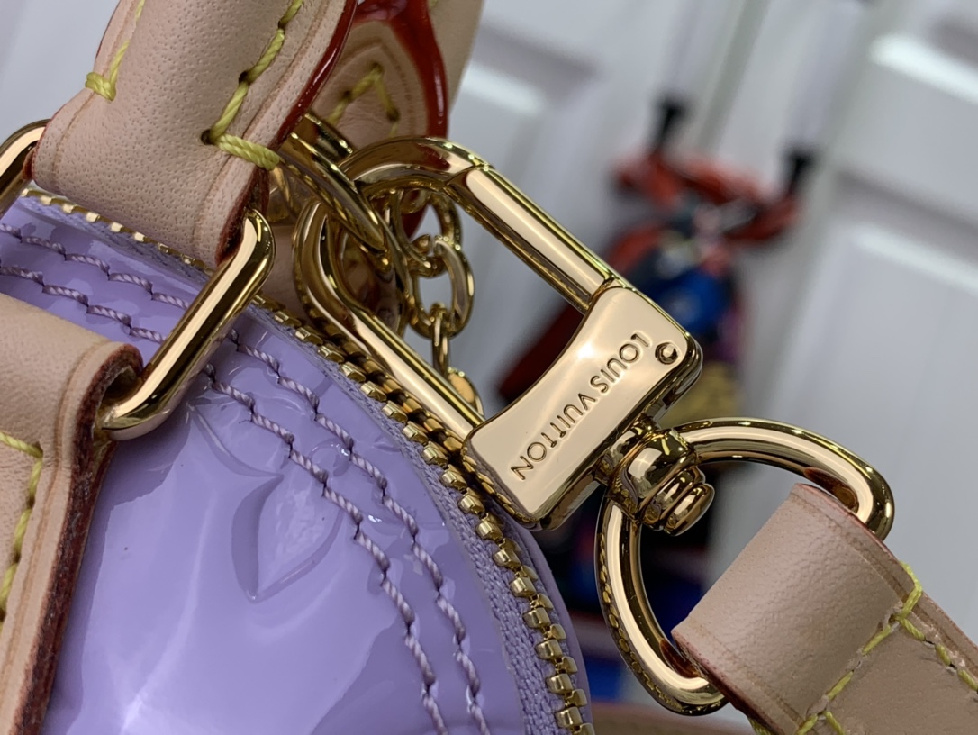 最高級ルイヴィトンスーパーコピー ルイヴィトン ヴェルニバッグ コピー LV リミックス ナノ・アルマ グロッシー ライラック M82974 モノグラム・ヴェルニ ゴールド金具 - 画像 (4)