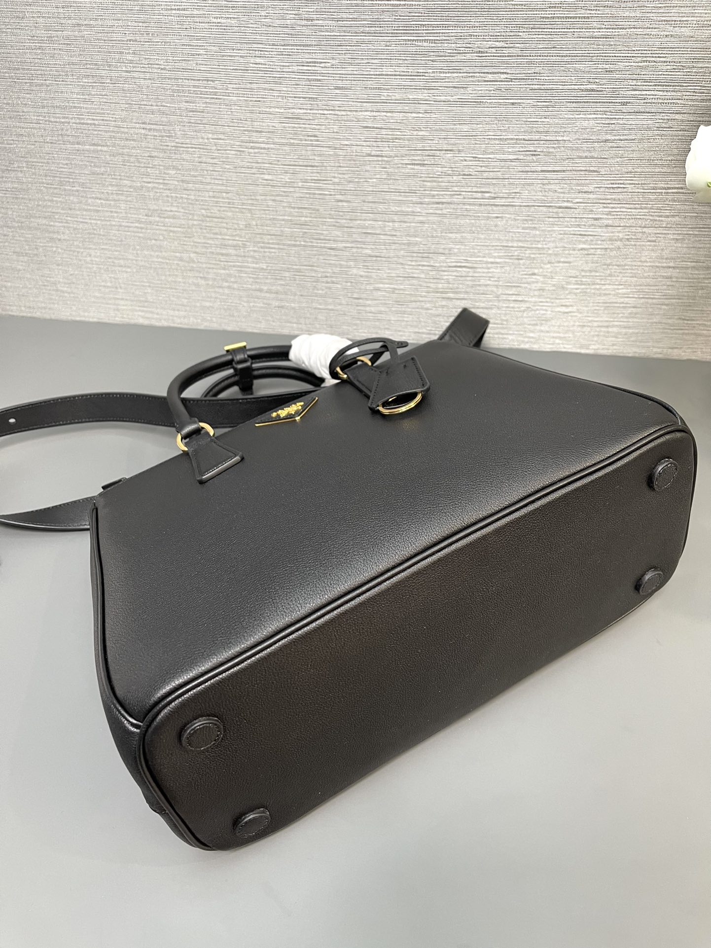 最高級プラダスーパーコピー プラダバッグコピー ナッパアンティーク スモール トートバッグ ブラック 1BA274_2CYS_F0002_V_YO0 ゴールド金具 - 画像 (4)