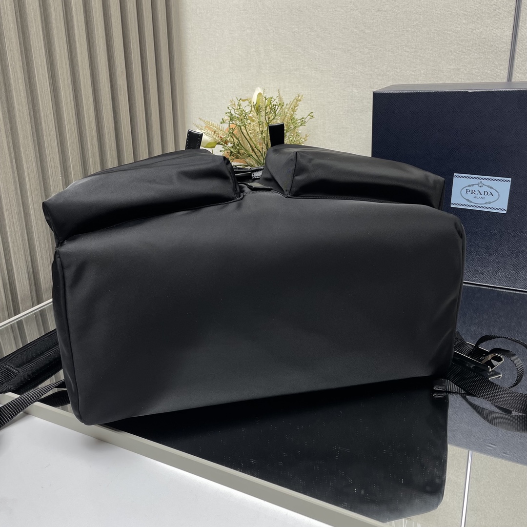 最高級プラダスーパーコピー プラダバッグコピー Re-Nylon xレザー バックパック ブラック 2VZ108_2DW3_F0002_V_NYO シルバー金具 - 画像 (7)