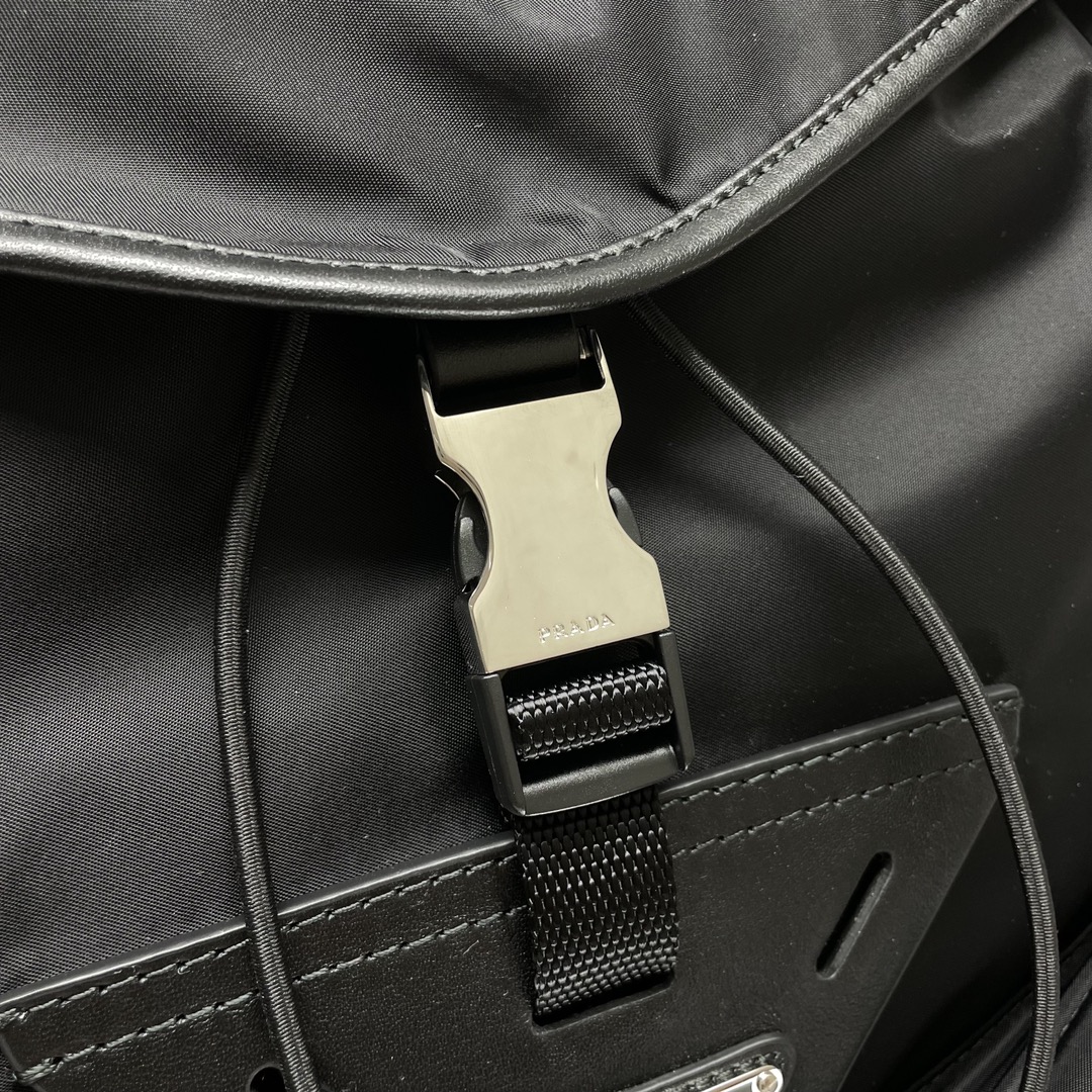 最高級プラダスーパーコピー プラダバッグコピー Re-Nylon xレザー バックパック ブラック 2VZ108_2DW3_F0002_V_NYO シルバー金具 - 画像 (5)