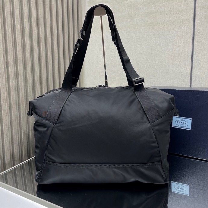 最高級プラダスーパーコピー プラダバッグコピー Re-Nylon xレザー トラベルバッグ ブラック 2VC040_2DW3_F0002_V_NYO シルバー金具 - 画像 (8)
