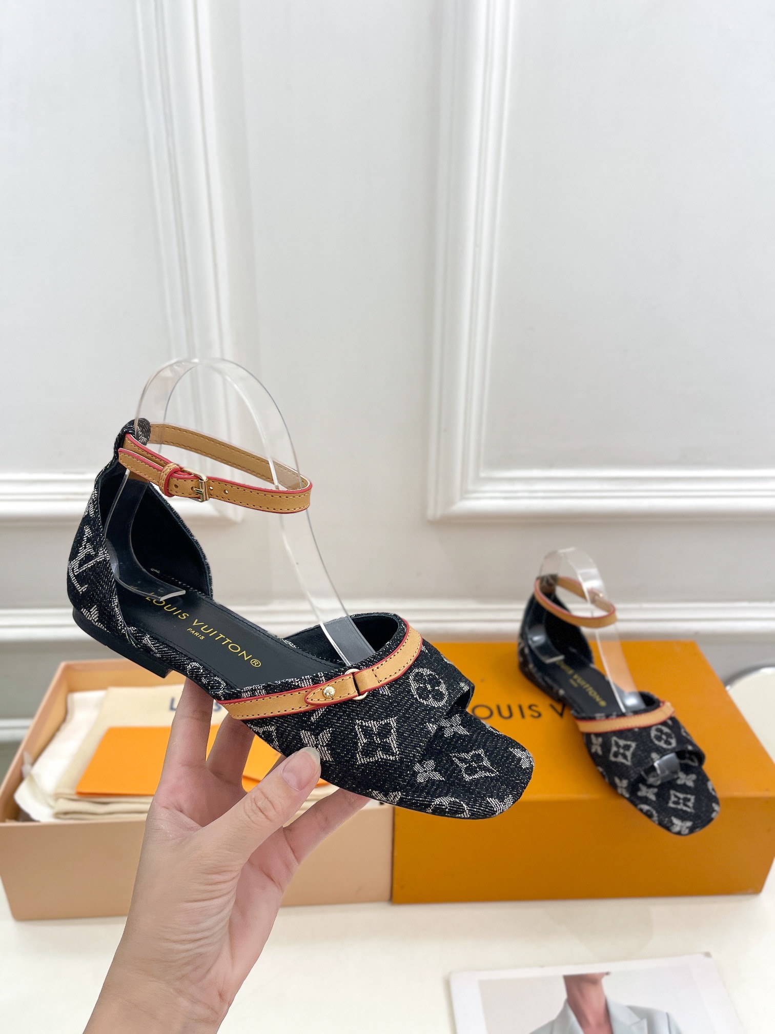 最高級ルイヴィトンスーパーコピー靴 ルイヴィトンサンダルコピー LV サンセット・ライン サンダル ブラック レザー【新品】202405389 - 画像 (7)