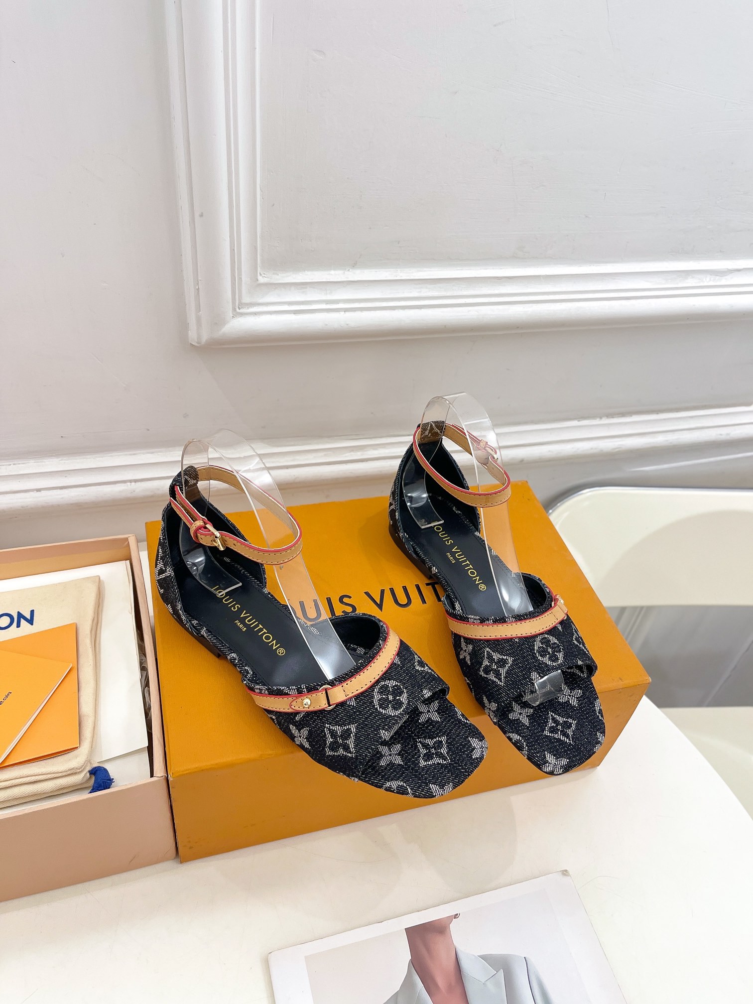 最高級ルイヴィトンスーパーコピー靴 ルイヴィトンサンダルコピー LV サンセット・ライン サンダル ブラック レザー【新品】202405389 - 画像 (6)