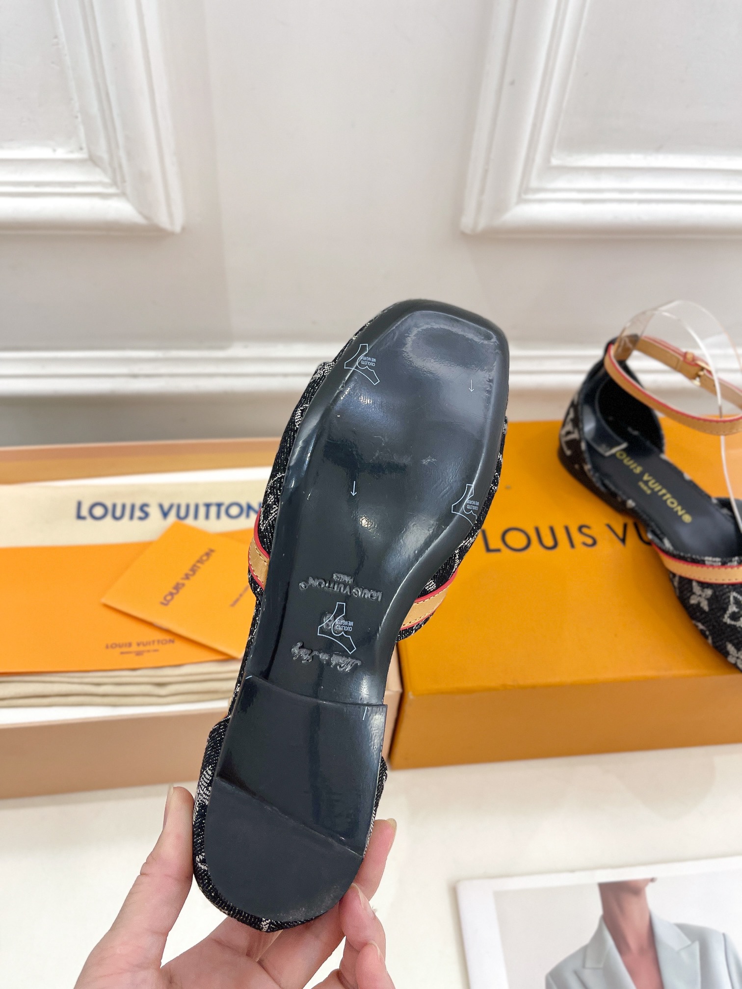 最高級ルイヴィトンスーパーコピー靴 ルイヴィトンサンダルコピー LV サンセット・ライン サンダル ブラック レザー【新品】202405389 - 画像 (2)