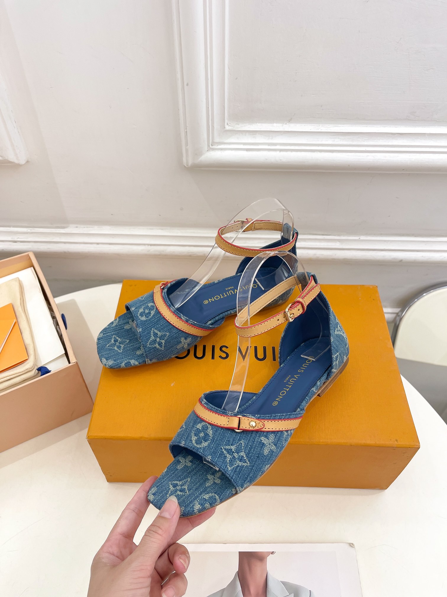 最高級ルイヴィトンスーパーコピー靴 ルイヴィトンサンダルコピー LV サンセット・ライン サンダル ブルーデニム レザー【新品】202405391 - 画像 (8)