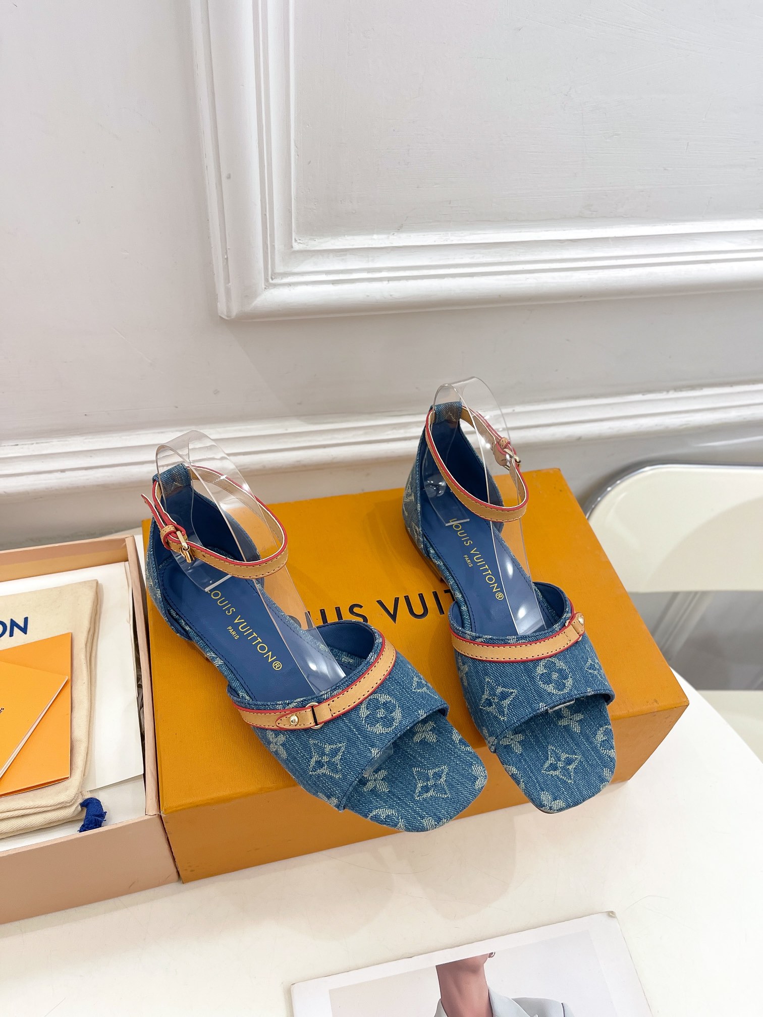 最高級ルイヴィトンスーパーコピー靴 ルイヴィトンサンダルコピー LV サンセット・ライン サンダル ブルーデニム レザー【新品】202405391 - 画像 (6)