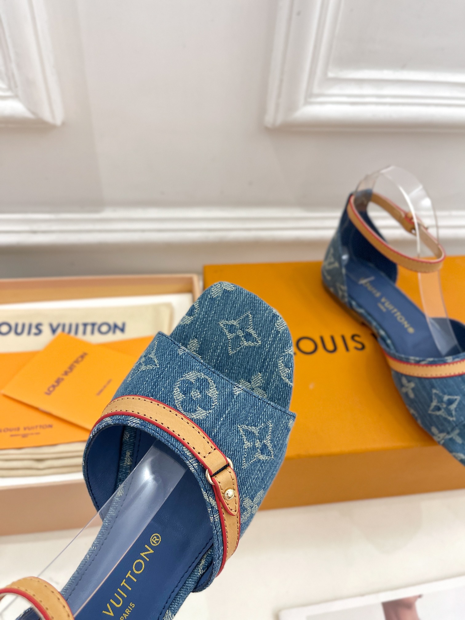 最高級ルイヴィトンスーパーコピー靴 ルイヴィトンサンダルコピー LV サンセット・ライン サンダル ブルーデニム レザー【新品】202405391 - 画像 (5)