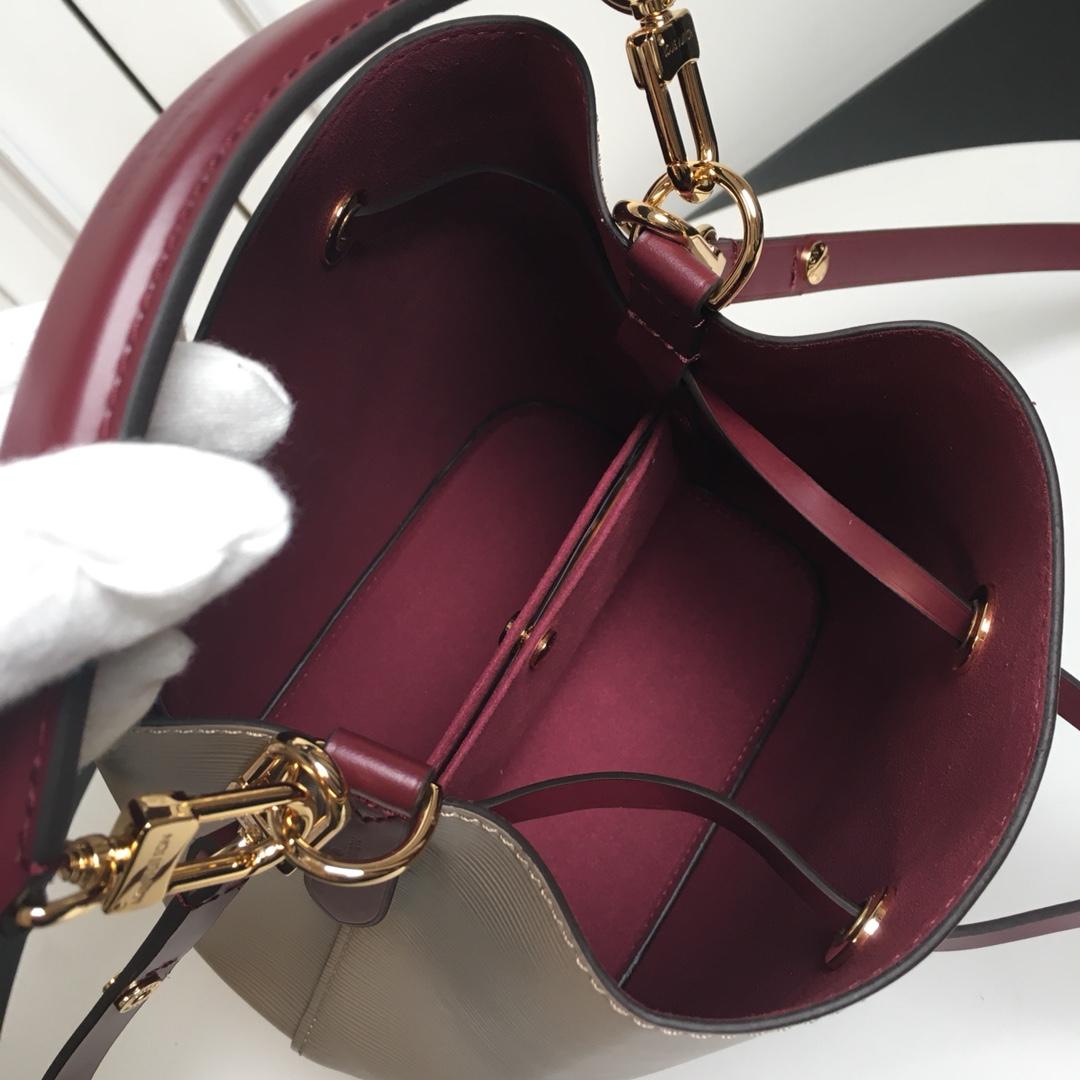 最高級ルイヴィトンスーパーコピー ルイヴィトン エピバッグ コピー ネオノエ BB ガレ M52853 エピ・レザー シルバー金具 - 画像 (5)