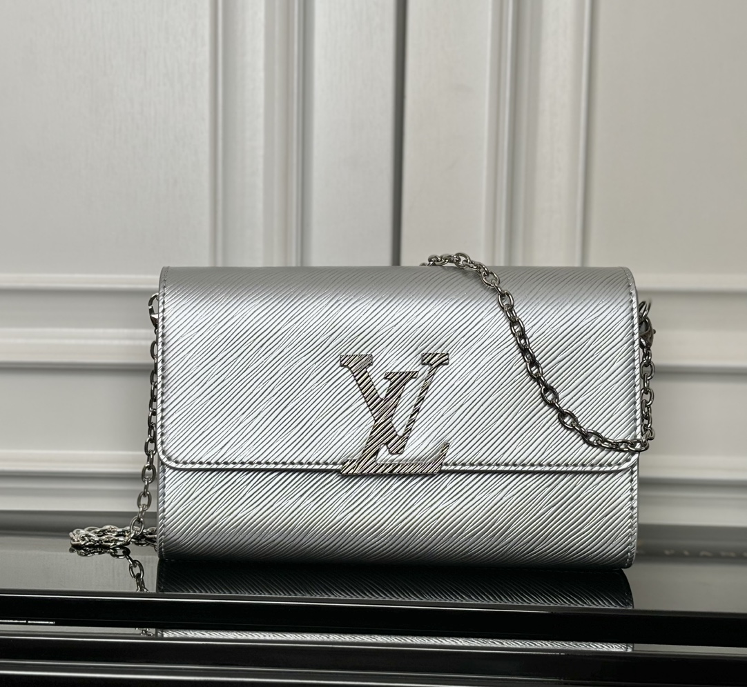 最高級ルイヴィトンスーパーコピー ルイヴィトン エピバッグ コピー Pochette Louise シルバー M23756 エピ・レザー ゴールド金具 - 画像 (9)