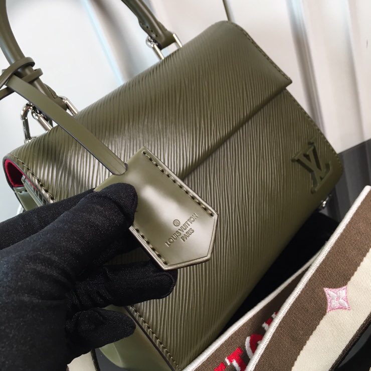 最高級ルイヴィトンスーパーコピー ルイヴィトン エピバッグ コピー クリュニー MINI グリーン M58928 エピ・レザー シルバー金具 - 画像 (5)